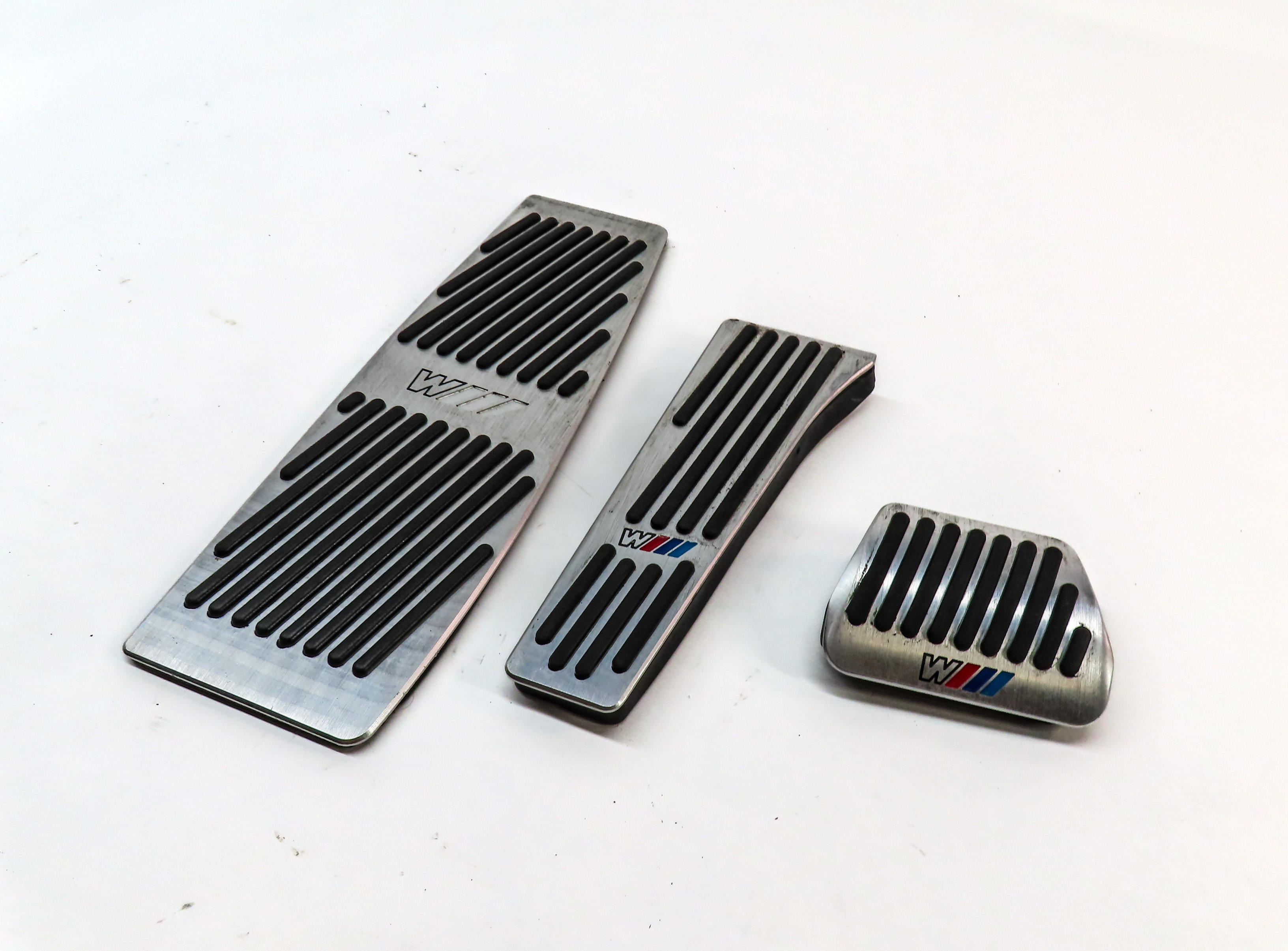 2017 BMW 330i 330E 3-SERIES (F30) GAS BRAKE DEAD FOOT ///M PEDAL TRIM COVER SET — exact item pictured